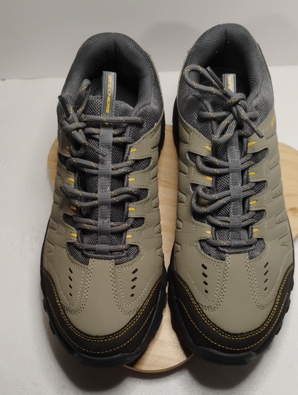 Skechers Men's Gray and Yellow Lace-Up Trail Sneakers